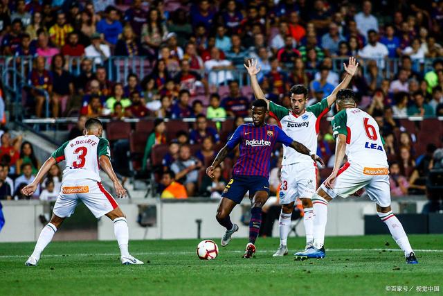 塔图姆22+9+7库里18分 凯尔特人大胜勇士40分